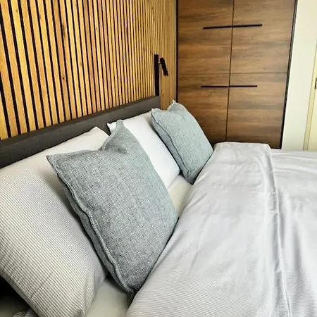 Julo Apartment *